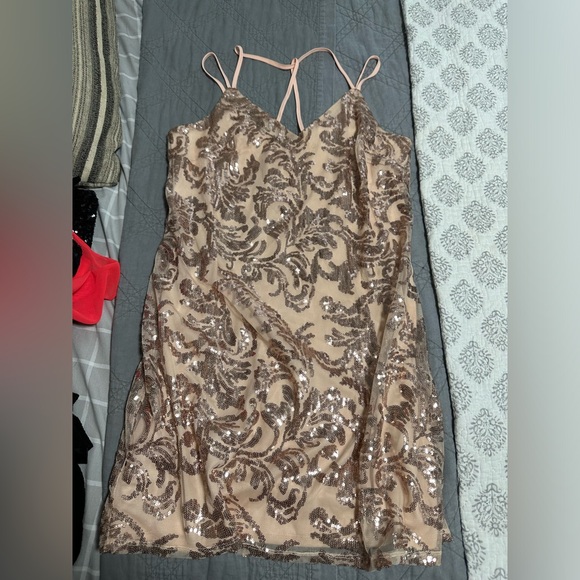 Homecoming dress - Picture 1 of 3